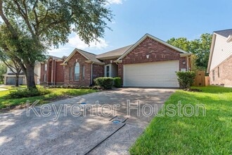 Building Photo - 6411 Silver Shade Dr