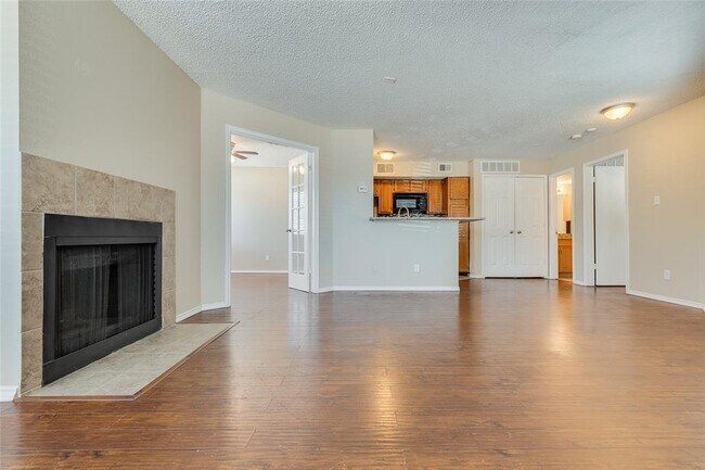 Foto del edificio - 2311 Basil Dr