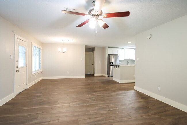 Building Photo - 18154 Windy Oaks Ct