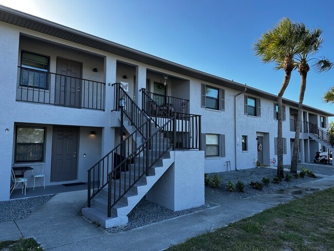 Building Photo - Sunrise Gardens