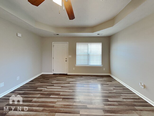 Foto del edificio - 2401 Pinyon St