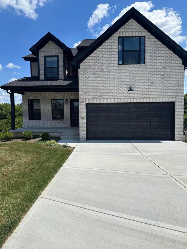 Foto principal - 540 Ryan Dr