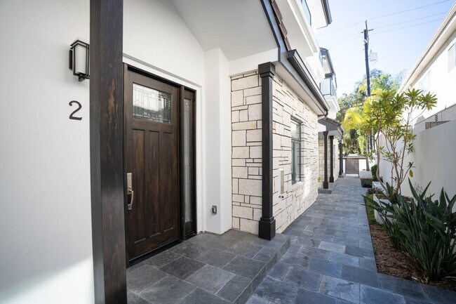 Foto del edificio - 612 Lincoln Blvd