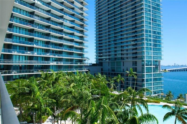 Foto del edificio - 480 NE 31st St