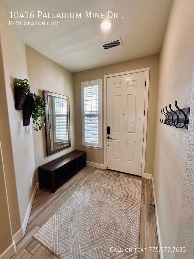 Foto del edificio - 10416 Palladium Mine Dr