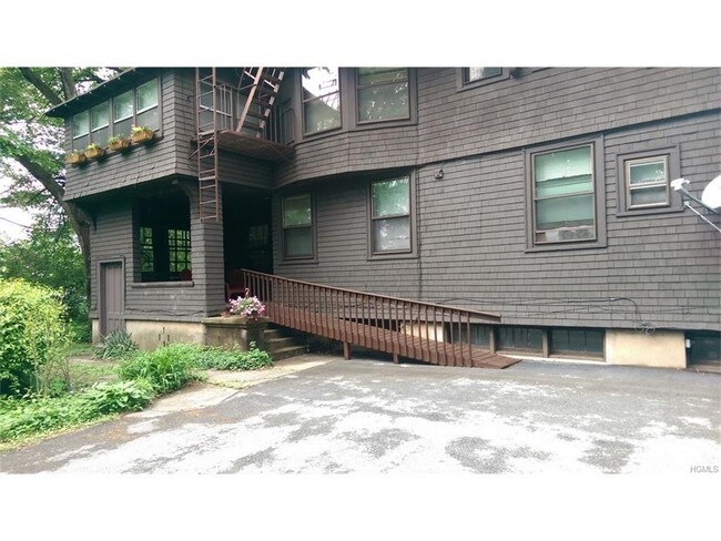 Foto del edificio - 62-66 Grand Ave