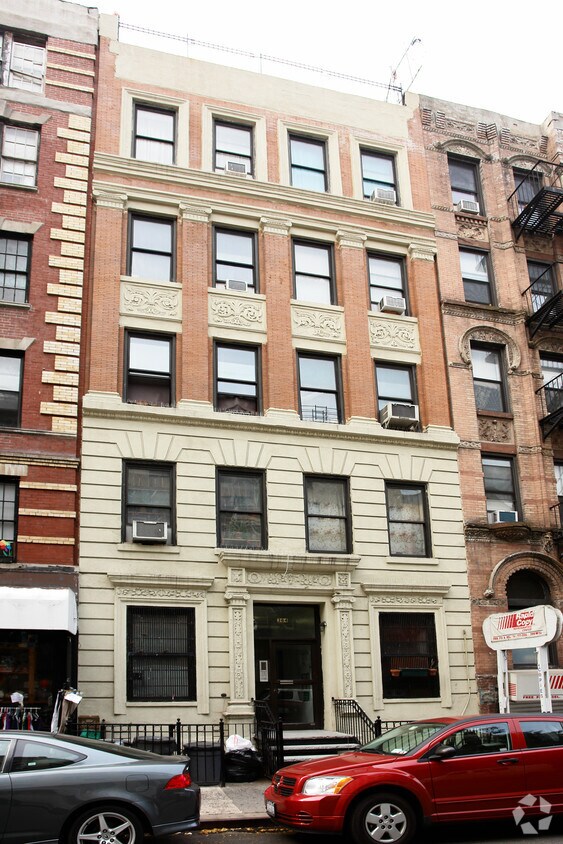 Primary Photo - 364 W 52nd St