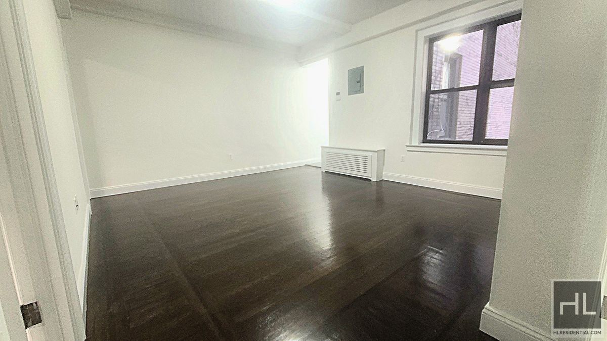 Primary Photo - WEST 55 STREET