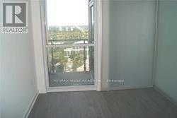 Photo du bâtiment - 1 Yorkville Ave