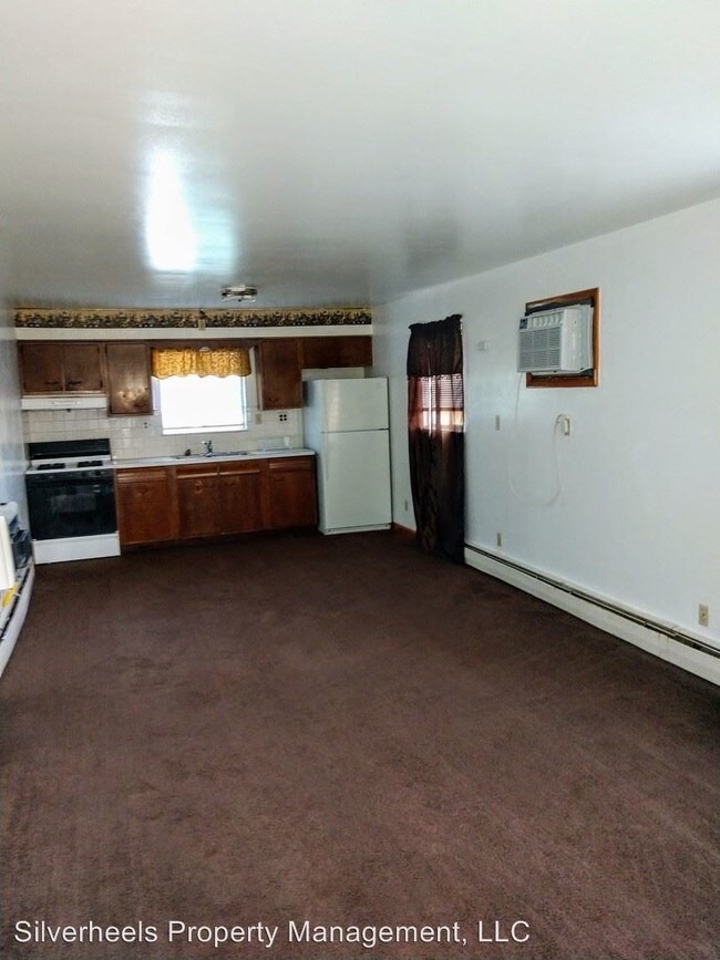 Building Photo - 2708 Lenore St