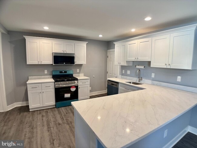 Building Photo - 1107 Cinnaminson Ave