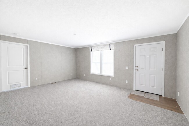 Building Photo - 52167 Williamsburg Ln