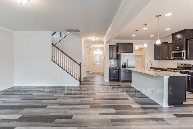 Foto del edificio - 15226 Red Canoe Way