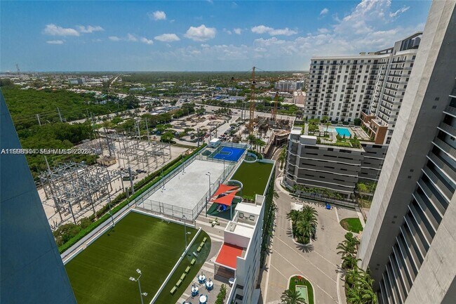 Foto del edificio - 16385 Biscayne Blvd