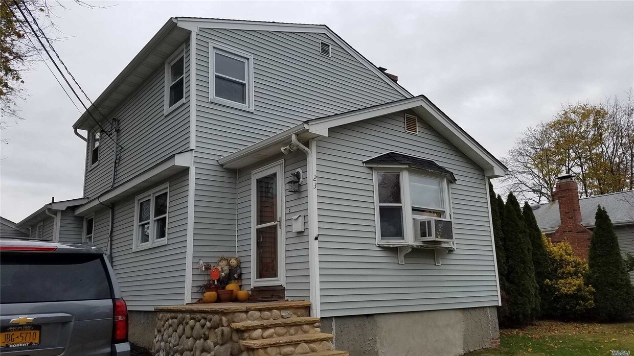 Primary Photo - 23 Terrace View Rd