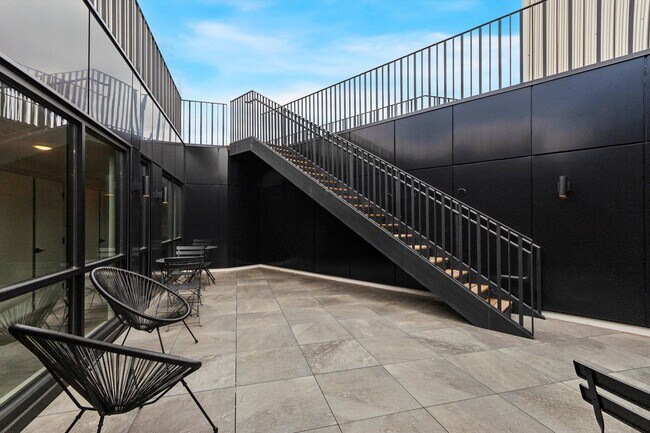 Foto del edificio - 1102 Germantown Ave