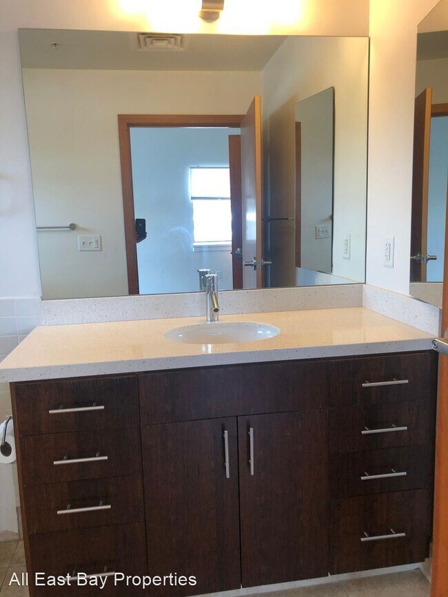 Foto del edificio - 2 br, 2 bath House - 4002 Adeline St.