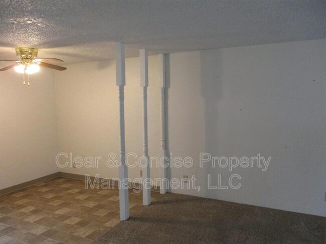 Building Photo - 4279 River Rd