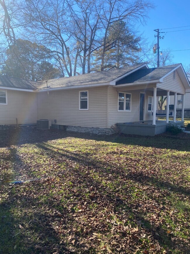 8446 Co Rd 51, Westover, AL 35147 House Rental in Westover, AL