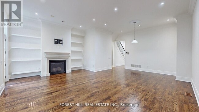 Building Photo - 99 Lonsdale Rd