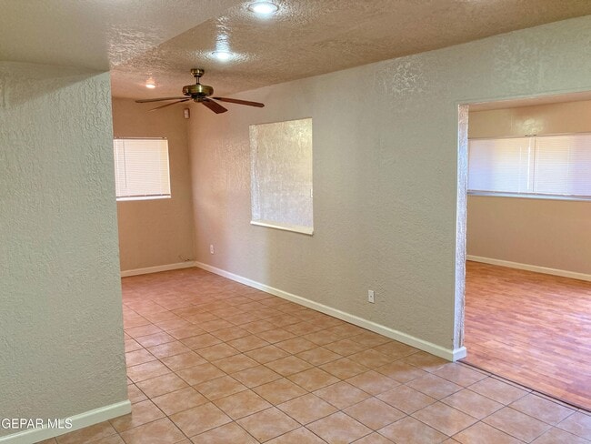 Building Photo - 1308 Montana Ave