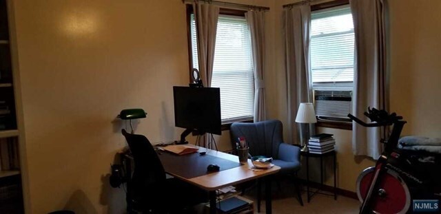 Foto del edificio - 56 W 7th St