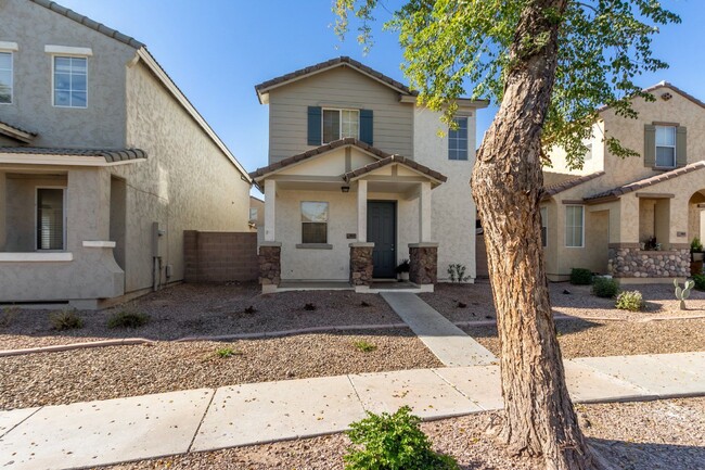 Building Photo - 3012 S 101st Dr