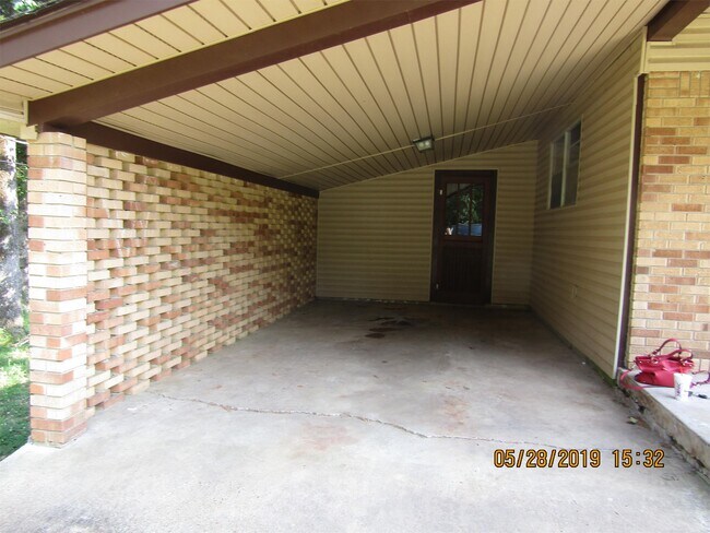 Building Photo - 110 Campbell Ln