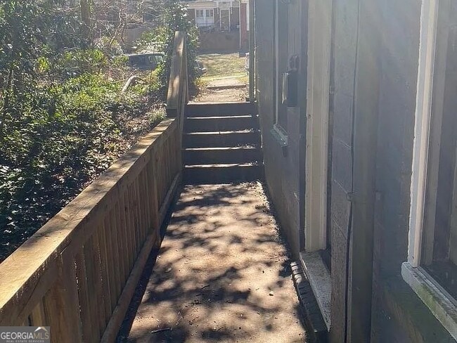 Foto del edificio - 1280 Stillwood Dr NE