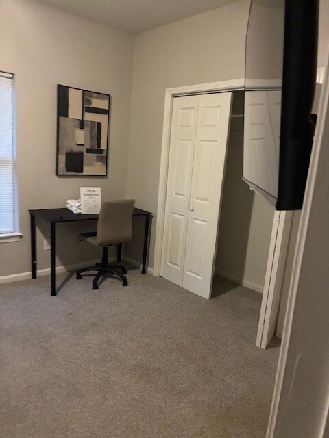 comodidades de la habitación - 2125 Hollywood Dr NW