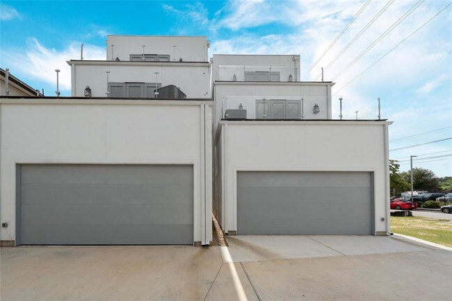 Foto del edificio - 1305 Laird St