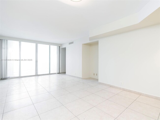 Building Photo - 6767 Collins Ave