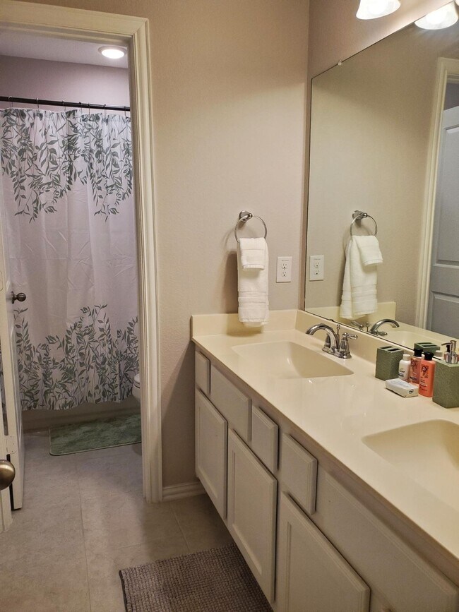 Foto del edificio - 4324 Pine Harvest Ln