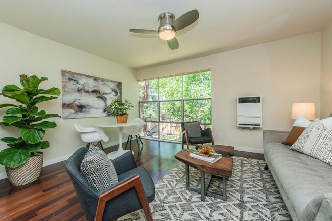 Building Photo - Mid-century Luxury in the Heart of Montclair