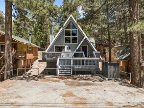 Building Photo - 563 Beechnut Dr