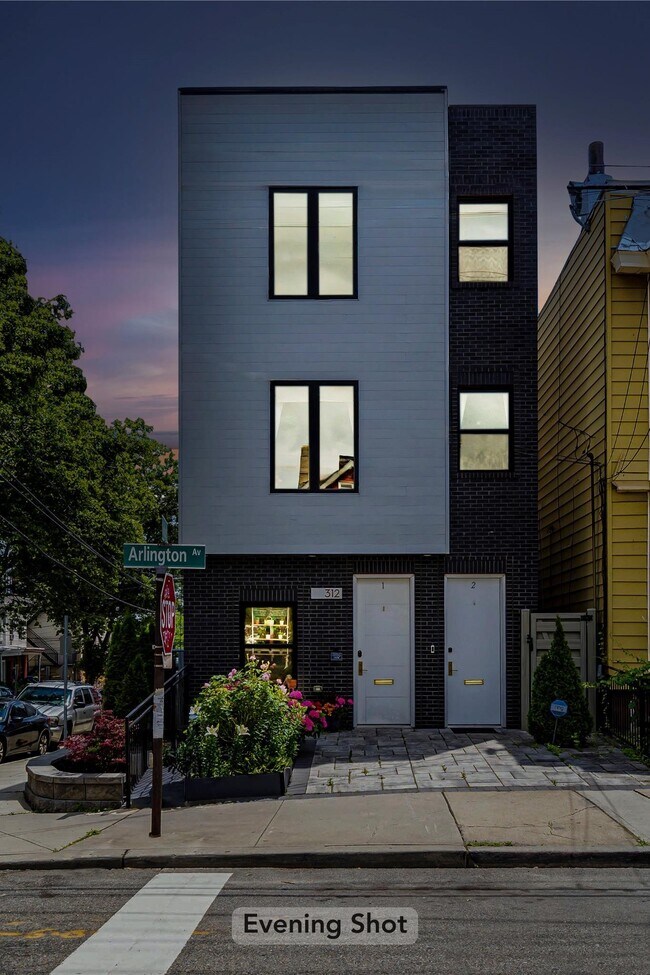 Foto del edificio - 312 Arlington Ave