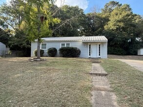 Building Photo - 3521 Dundale Rd