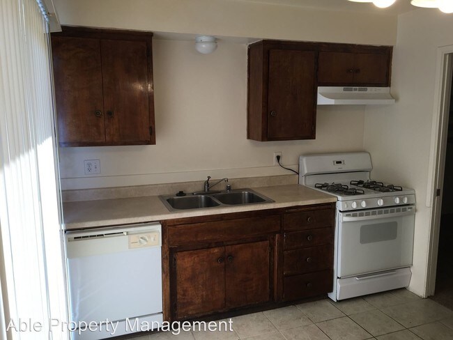 Foto del edificio - 4704 Planz Rd