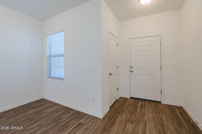 Building Photo - 20180 W Mesquite Dr