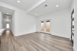 Building Photo - 9309 Caddo Rd