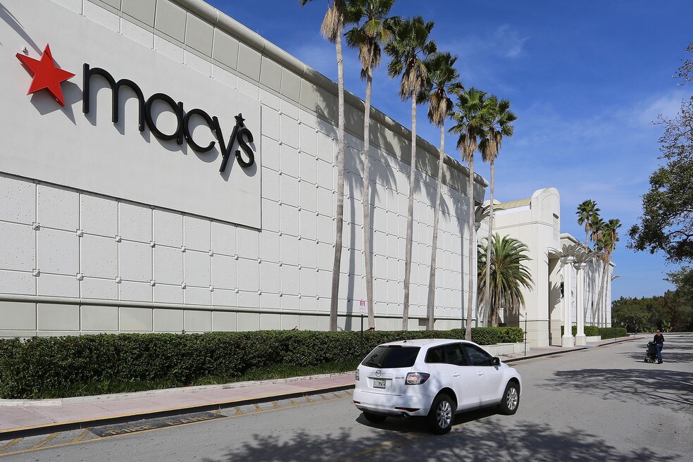 Is Pembroke Lakes South a Good Place To Live in Pembroke Pines