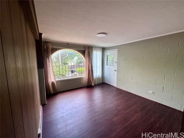 Building Photo - 2374 Gardenia St