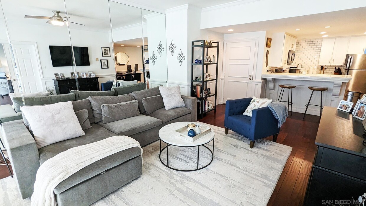 Foto principal - 2410 Albatross St