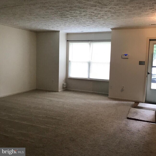 Foto del edificio - 5309 Halibut Pl