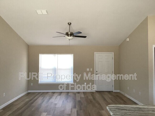Foto del edificio - 15641 SW 46th Ave Rd