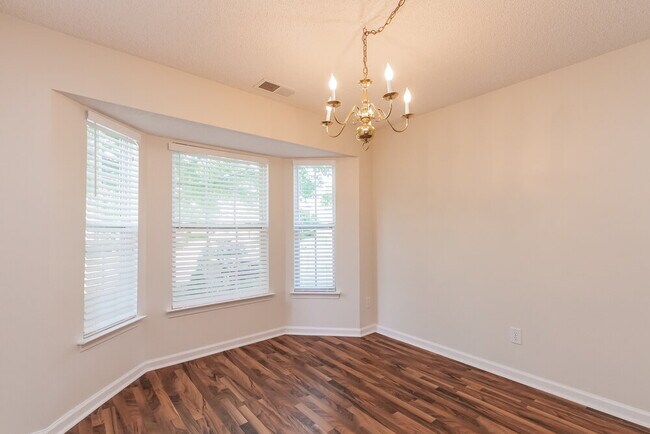 Foto del edificio - 15476 Stone Hollow Dr