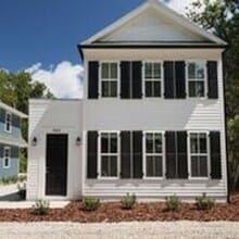 Building Photo - 842 NW 6th Ave