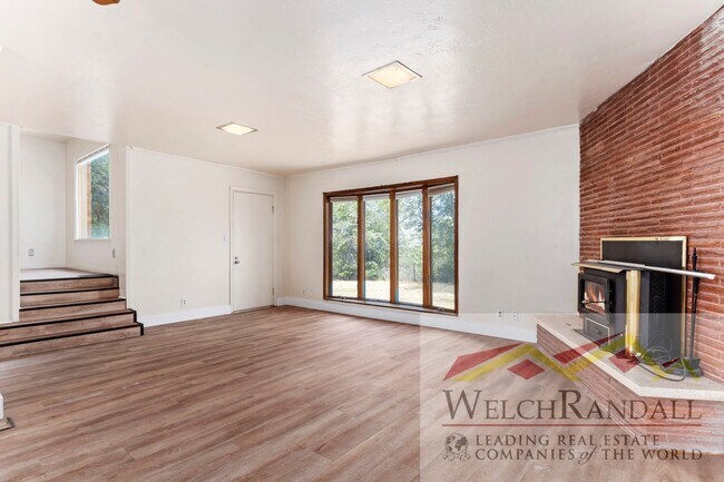 Foto del edificio - Riverdale Single Family Home 4 bedroom.
