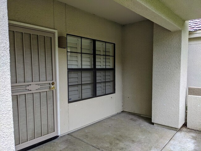 Building Photo - Mariposa Scottsdale Condo