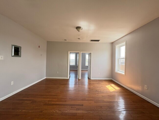 222 3rd St 7 - 224 3rd St